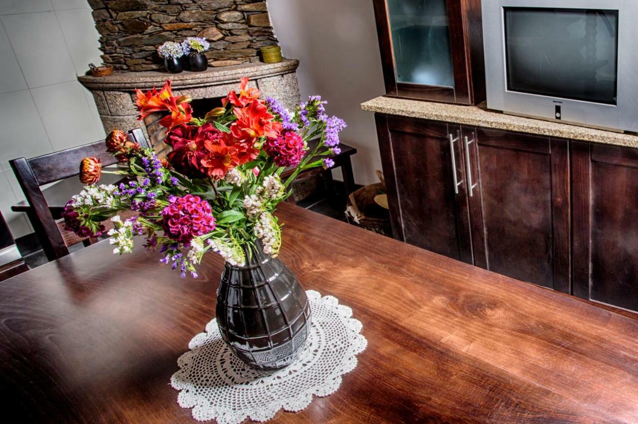Casas Peralta - Leira Pereira Villa Cabreiros ภายนอก รูปภาพ
