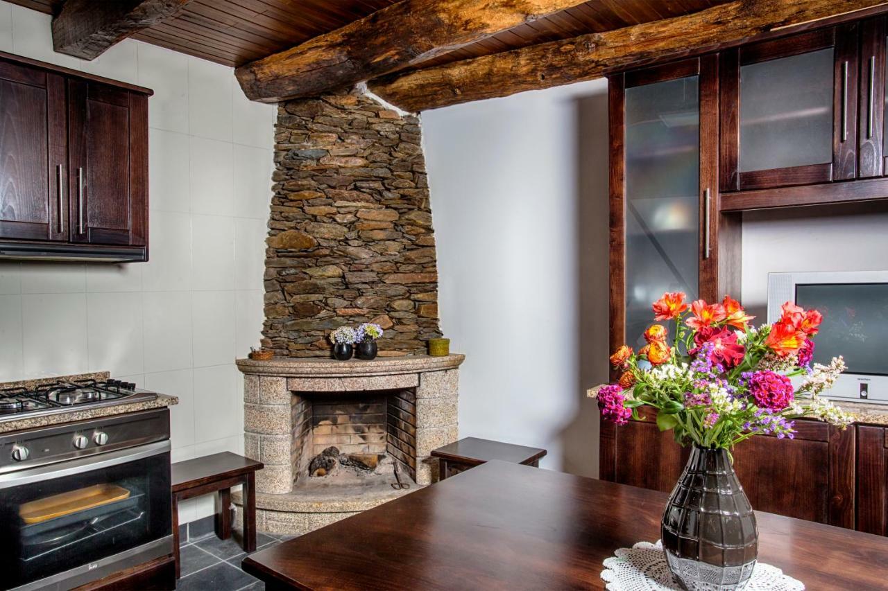 Casas Peralta - Leira Pereira Villa Cabreiros ภายนอก รูปภาพ